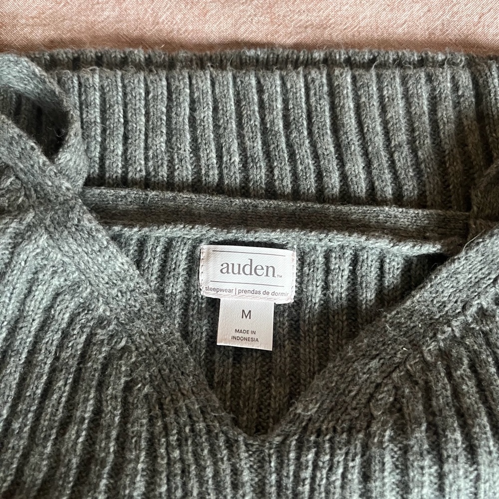 Auden Gray Ribbed Crop Top - Picture 3 of 4
